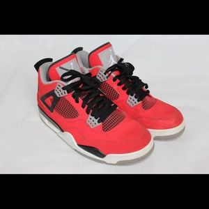 Jordan 4 Toro Bravo Size 9.5
